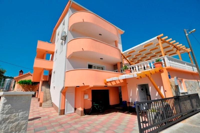 Marinovi Dvori Apartment Slatine Exterior foto