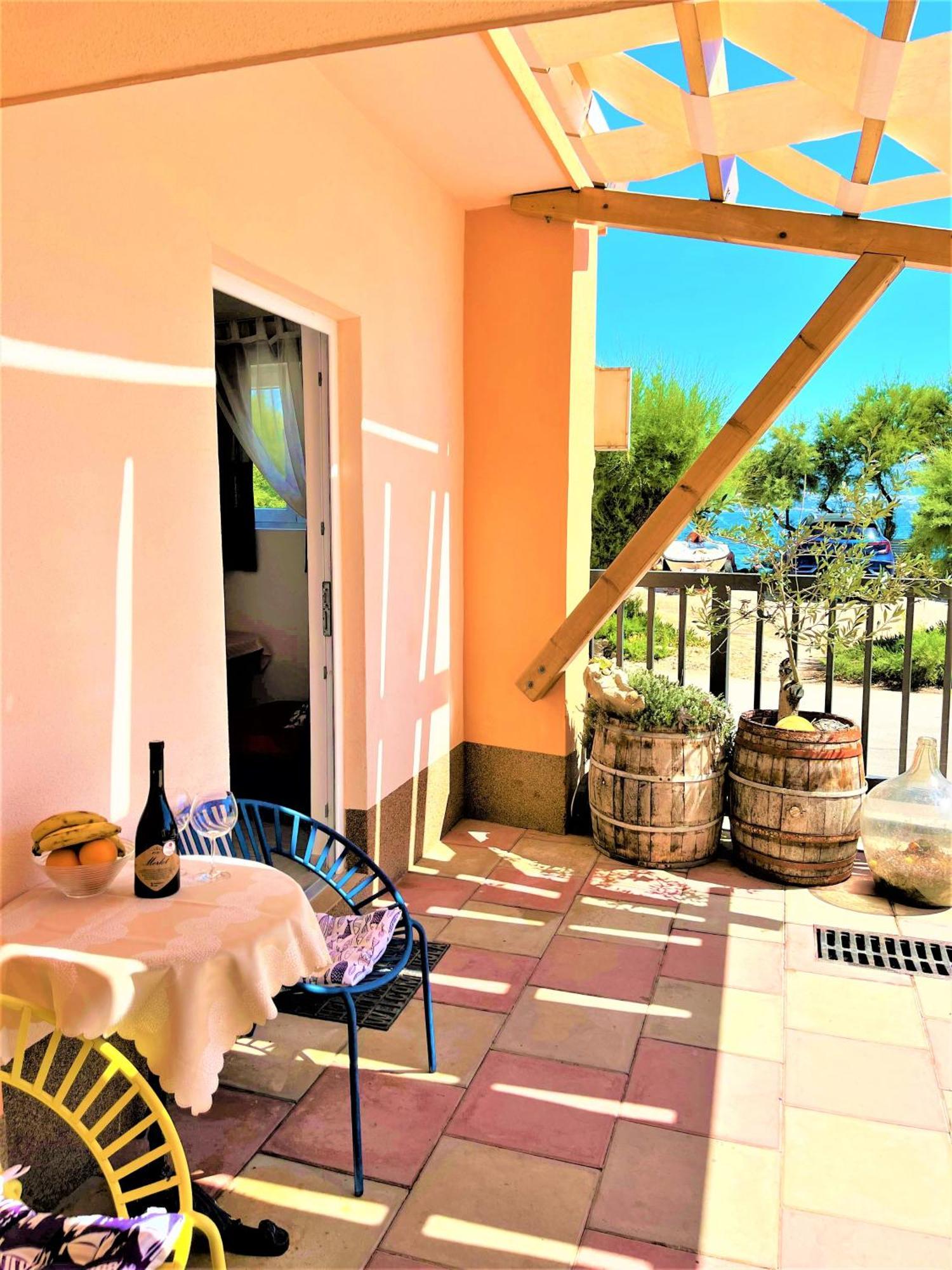 Marinovi Dvori Apartment Slatine Exterior foto
