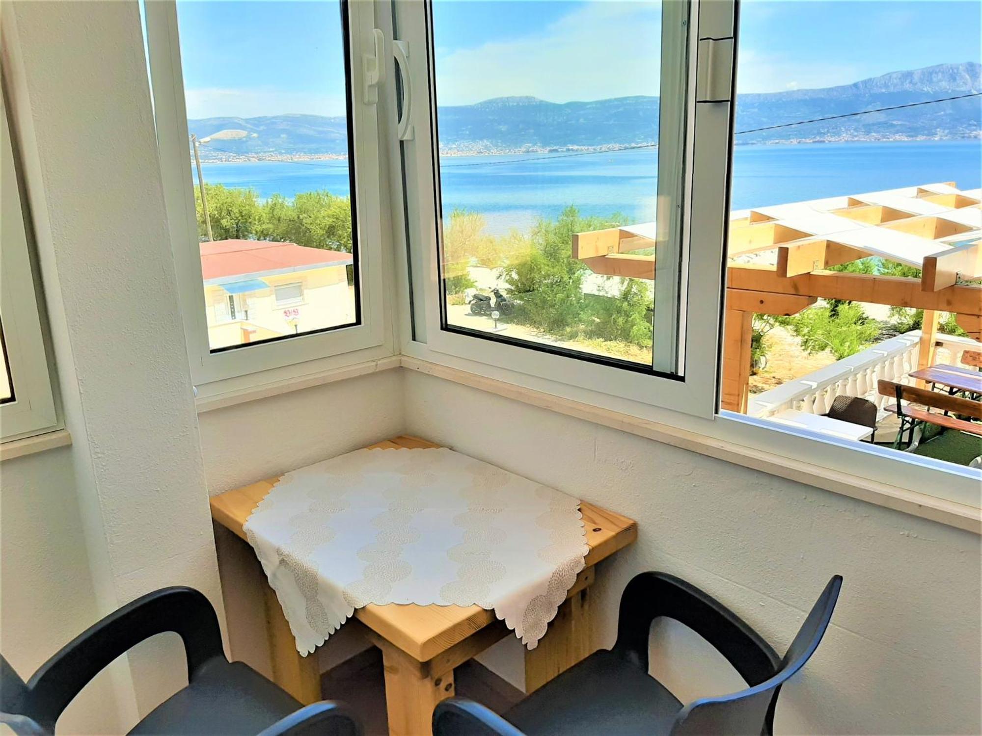 Marinovi Dvori Apartment Slatine Exterior foto